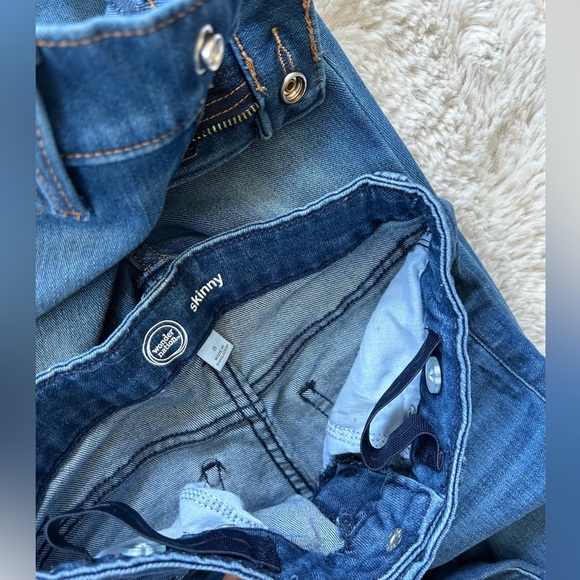 Girls size 5 jeans/ jeggings - Picture 7 of 8